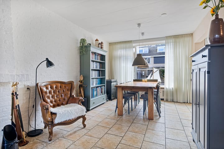 Tussenwoning te koop: Hendrik Broertjesstraat 39, Den Helder