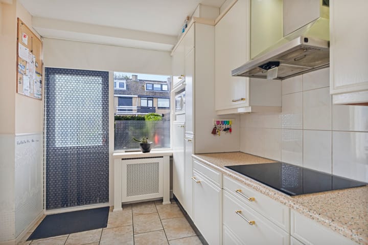 Tussenwoning te koop: Hendrik Broertjesstraat 39, Den Helder