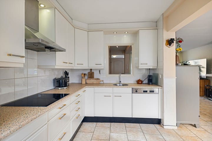 Tussenwoning te koop: Hendrik Broertjesstraat 39, Den Helder