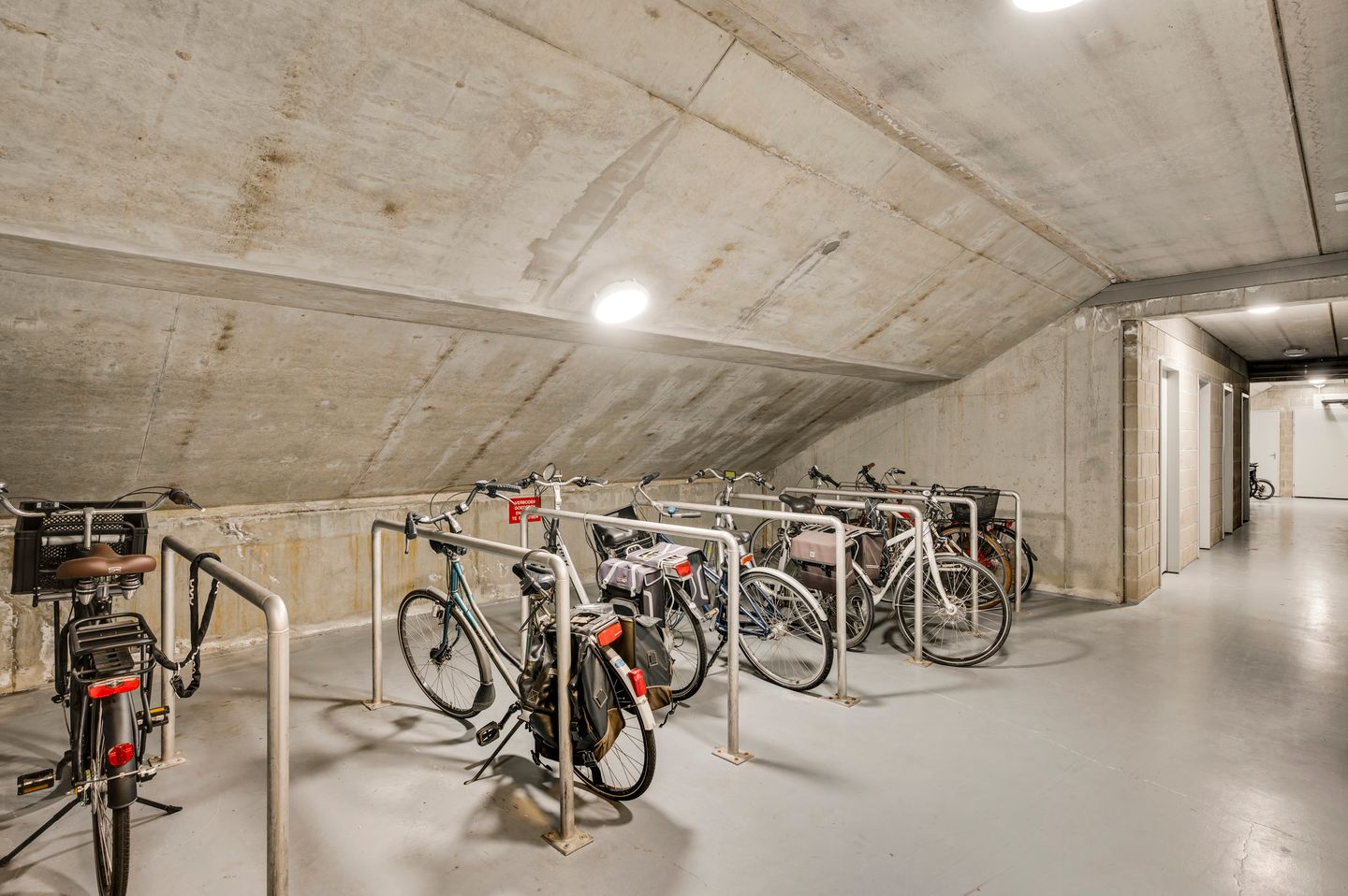 Photo 34 of Boschcour 8-F