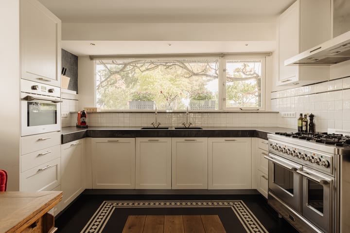 Hoekwoning te koop: Iseoplantsoen 17, Amsterdam