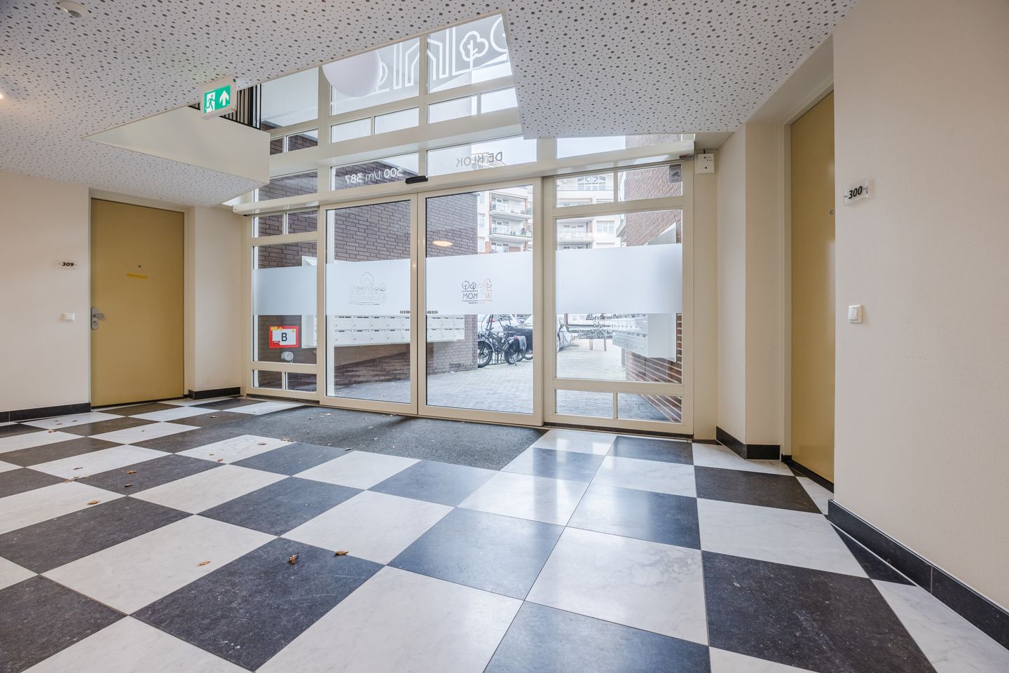 Photo 10 of De Klok 352