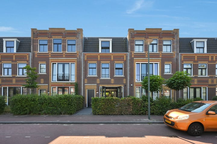Foto 4 van Thomas Mannsingel 100