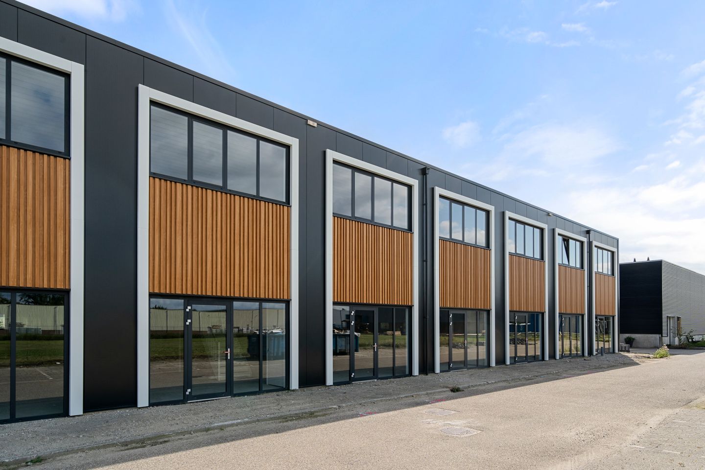 View photo 3 of De Smalle Zijde 5-B2