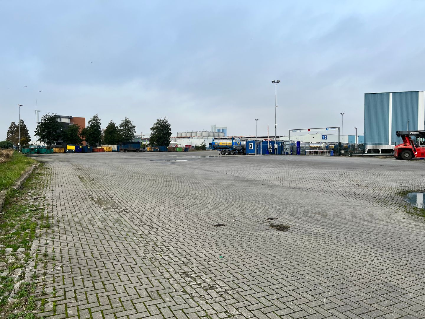 Bekijk foto 2 van Sluispolderweg 53
