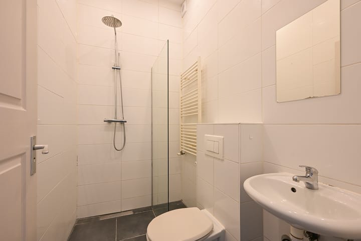 Studio te koop: Fahrenheitstraat 207, 'S-Gravenhage