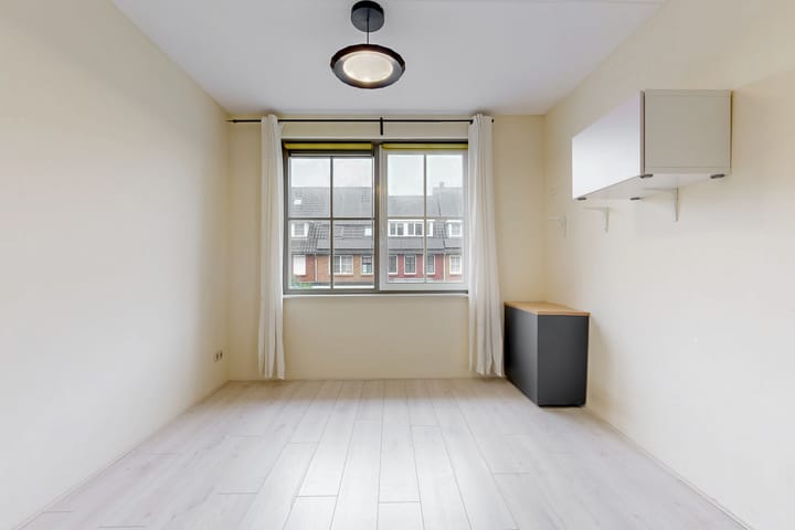 Tussenwoning te koop: Duivenvoorde 46, Amstelveen