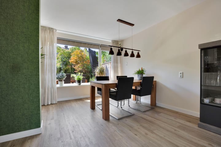 Tussenwoning te koop: Koolmeesstraat 31, Maassluis