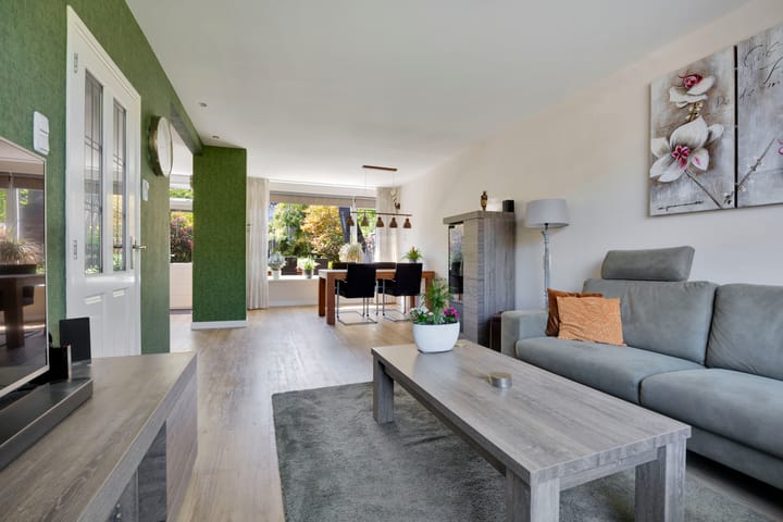 Tussenwoning te koop: Koolmeesstraat 31, Maassluis