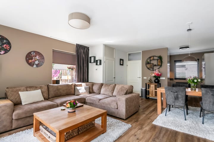 Hoekwoning te koop: Hooge Hoeven 78, Geldermalsen
