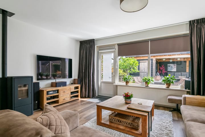 Hoekwoning te koop: Hooge Hoeven 78, Geldermalsen