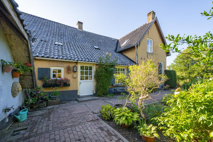 Vrijstaande woning te koop: Voorstraat 13, Lienden