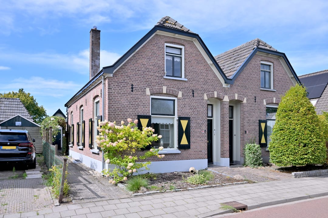 Foto 1 van Stationsweg 7