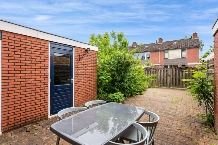Tussenwoning te koop: Golf van Riga 16, Veendam