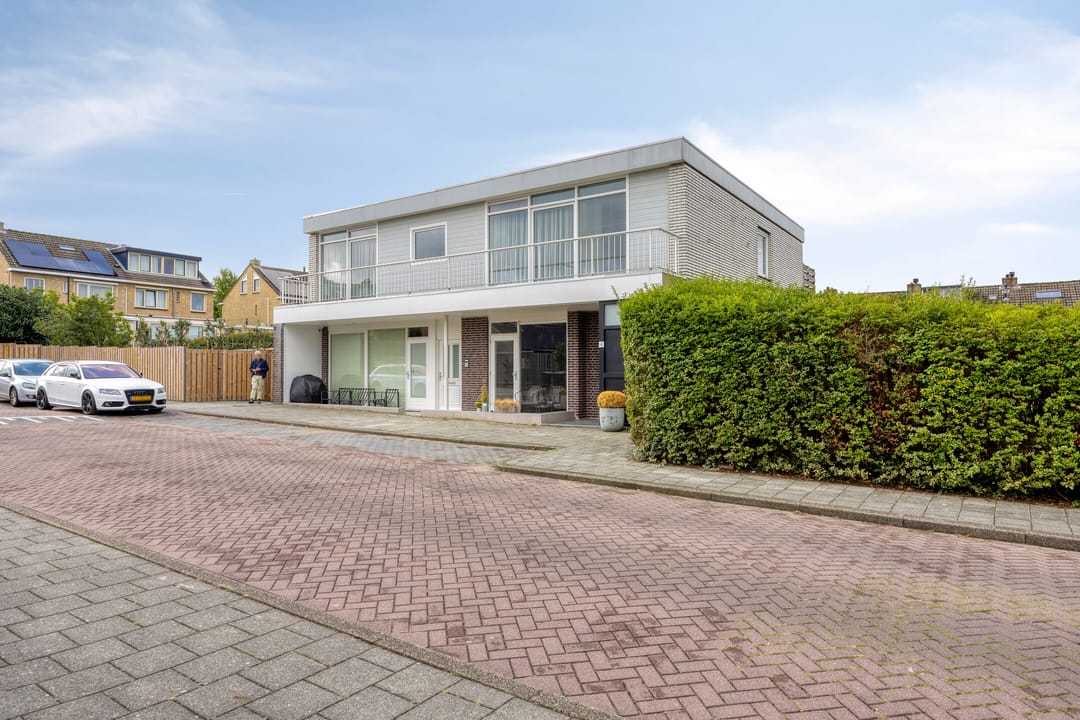 Photo 1 of Trompstraat 4