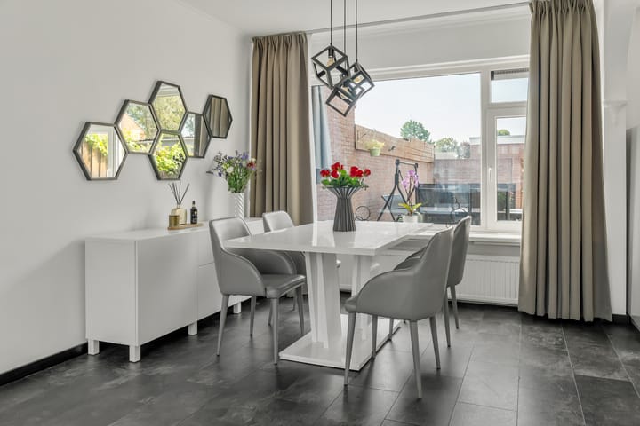 Tussenwoning te koop: Hoekenstraat 19, Vianen (Ut)
