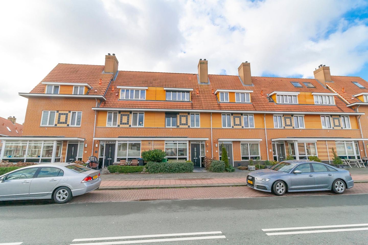 Huis Salamander 99 — foto 1