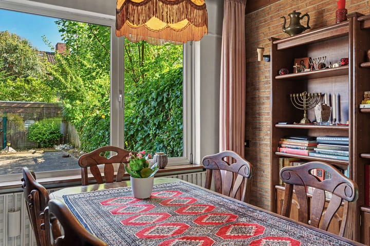 Tussenwoning te koop: Gulikstraat 55, Venlo