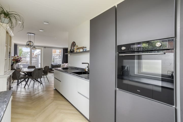 Hoekwoning te koop: Rijssenbeeklaan 2, Gennep