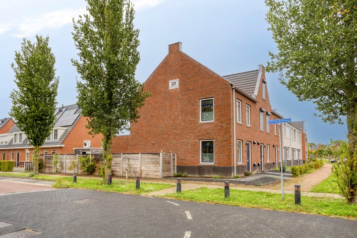 Hoekwoning te koop: Rijssenbeeklaan 2, Gennep