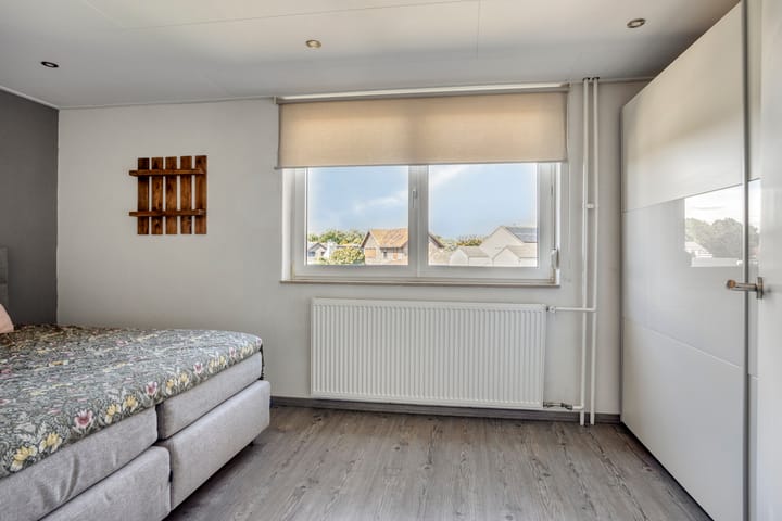 Tussenwoning te koop: Selma Kuijpersstraat 11, Landgraaf