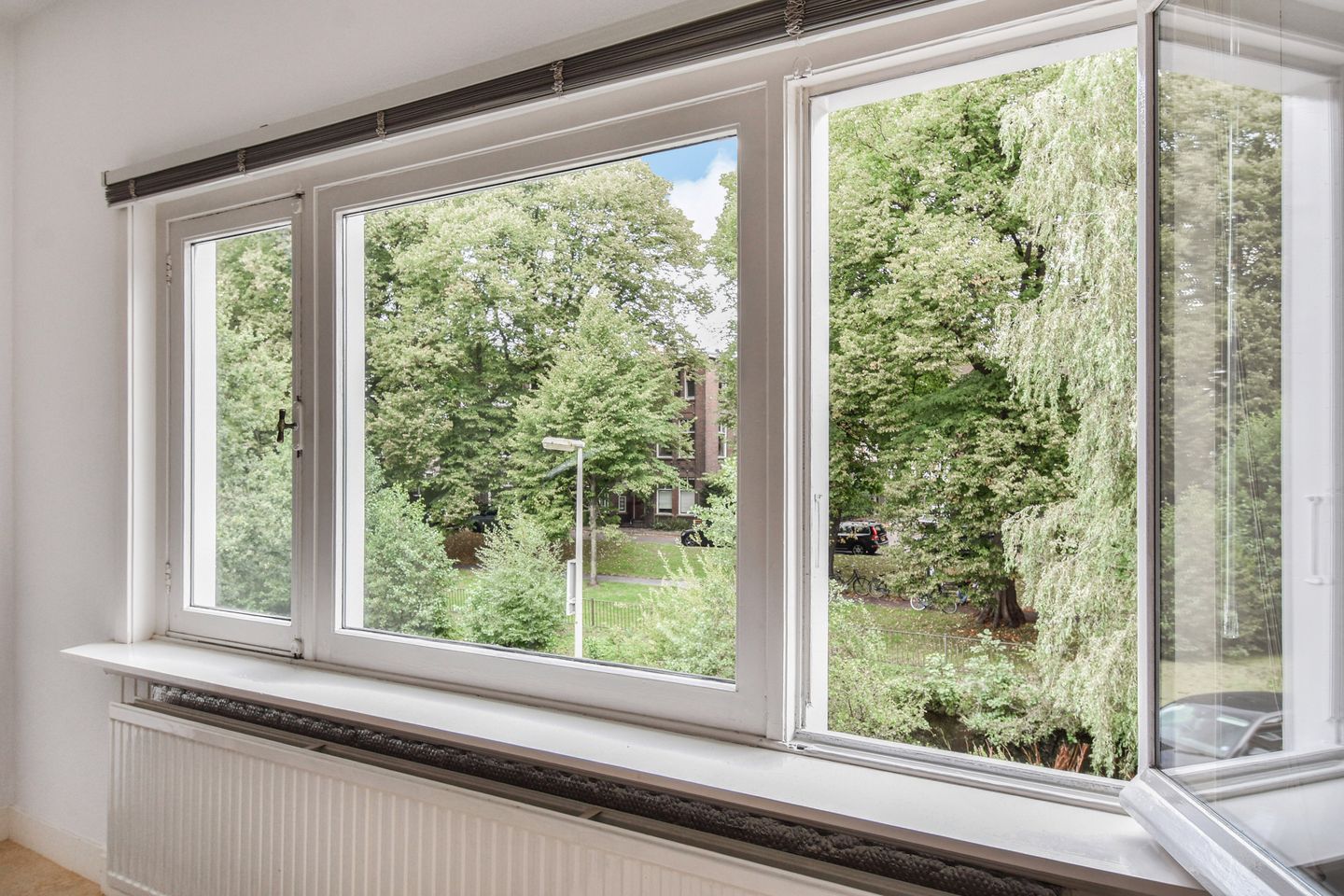 Photo 40 of Burnierstraat 36