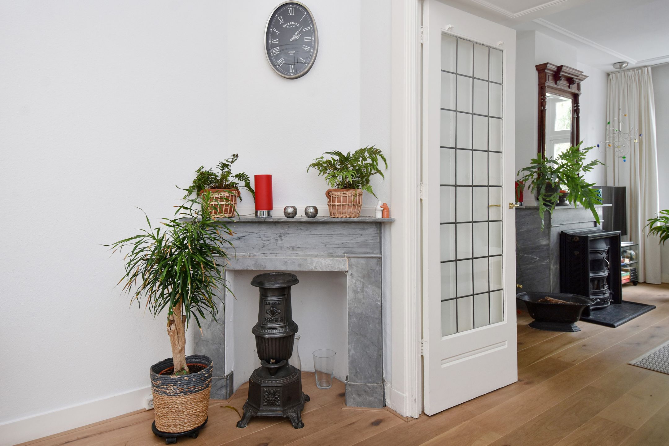 Photo 12 of Burnierstraat 36