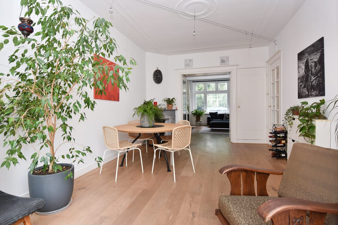 Photo 11 of Burnierstraat 36