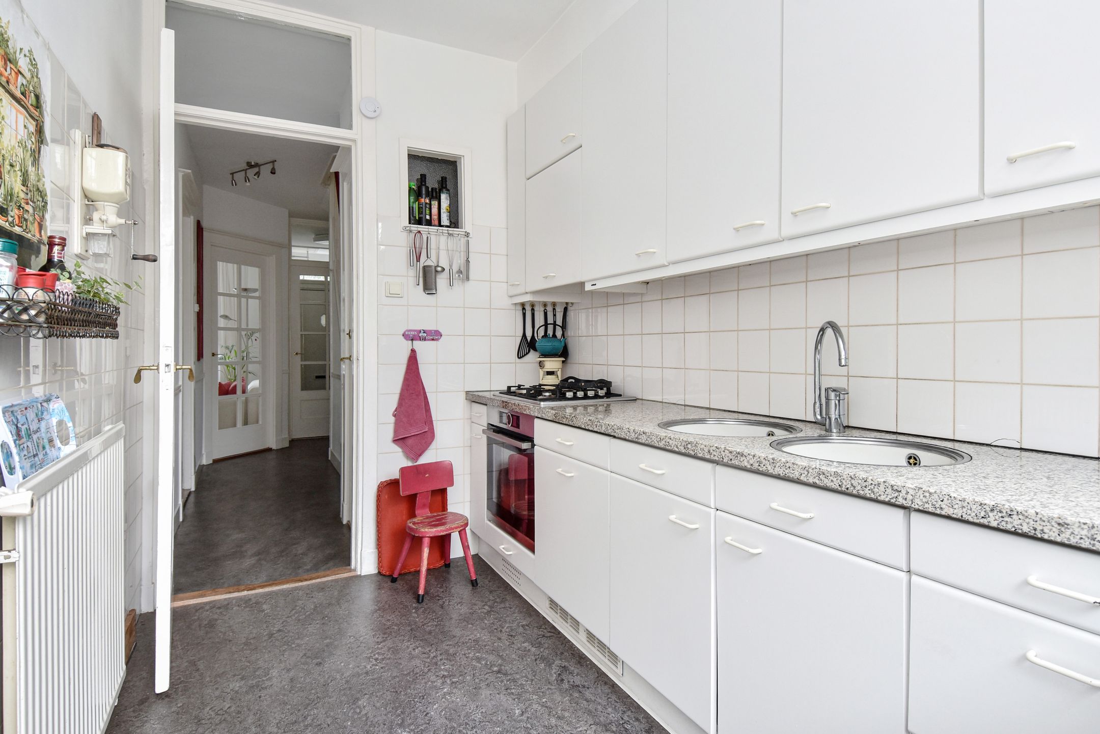 Photo 27 of Burnierstraat 36