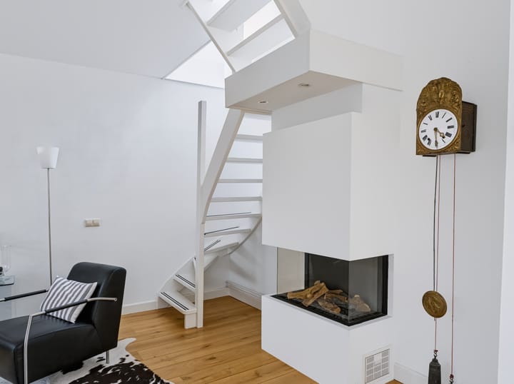 Twee-onder-één-kap te koop: Sint Antoniusstraat 10, Bergen (Nh)