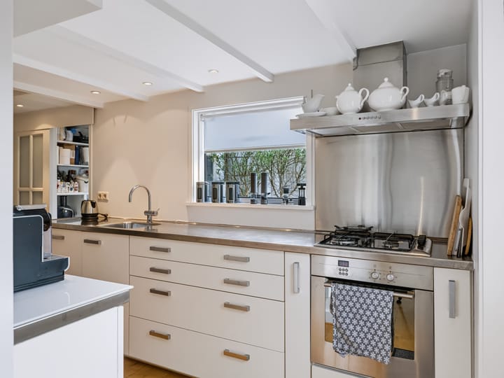 Twee-onder-één-kap te koop: Sint Antoniusstraat 10, Bergen (Nh)
