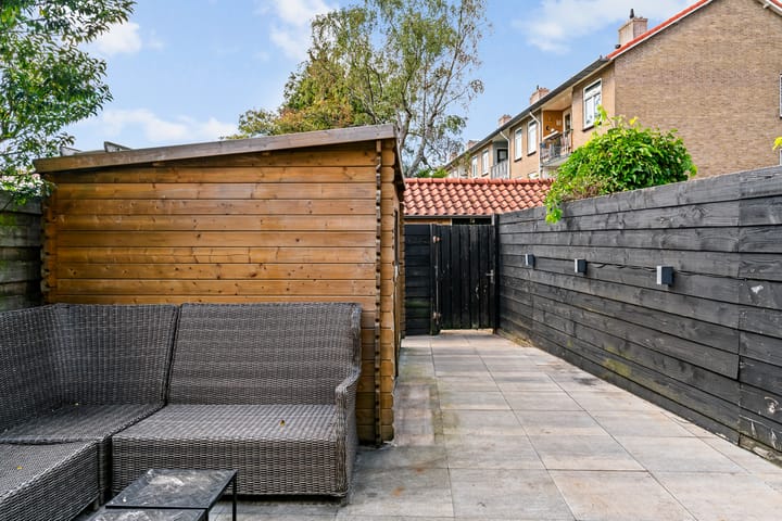 Tussenwoning te koop: T.B. Huurmanlaan 6, Bussum