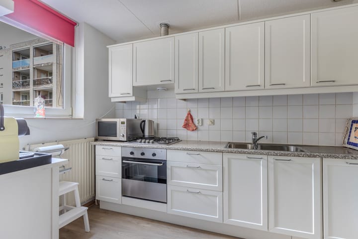 Appartement te koop: Naardingerland 9, Huizen