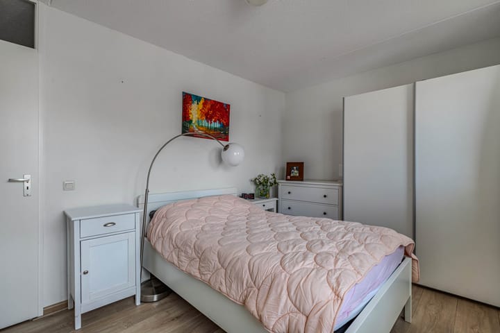 Appartement te koop: Naardingerland 9, Huizen