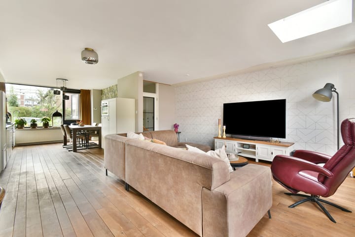 Tussenwoning te koop: Tollensstraat 3, Spijkenisse