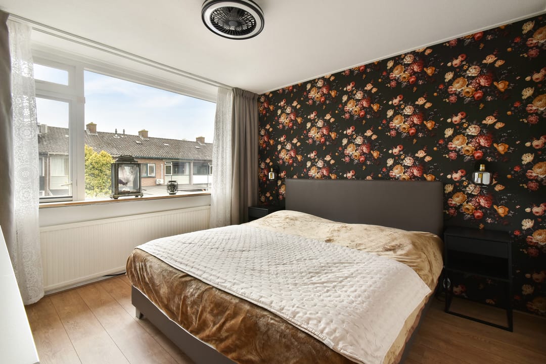 Photo 11 of Tollensstraat 3