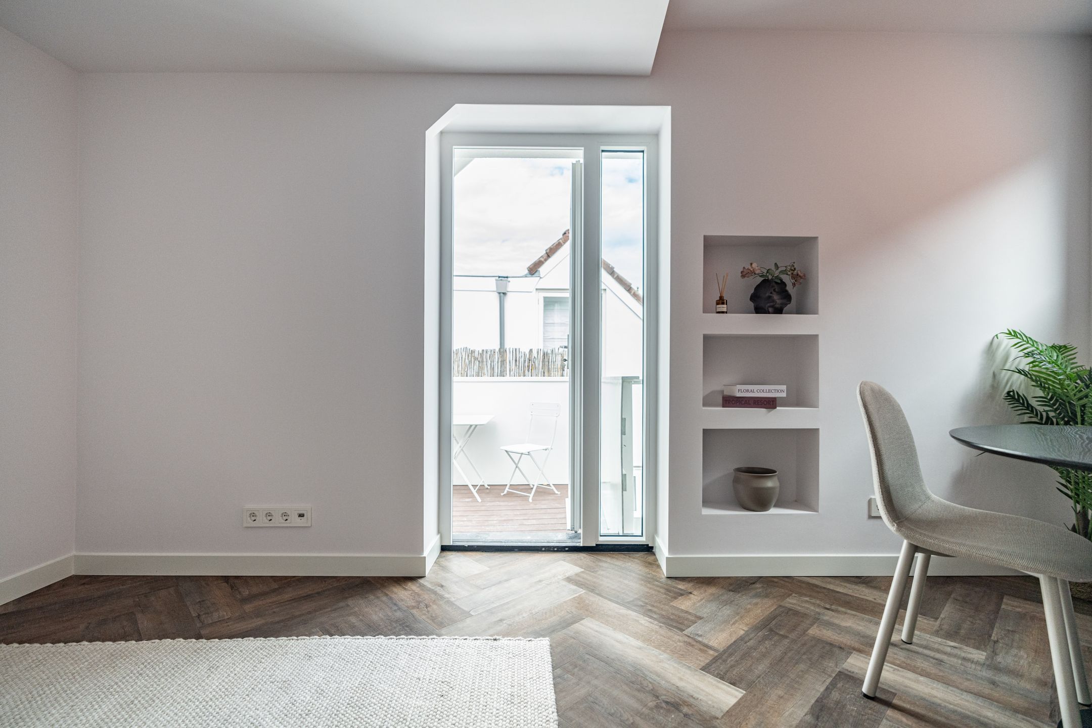 Photo 15 of Poelgeeststraat 6-B