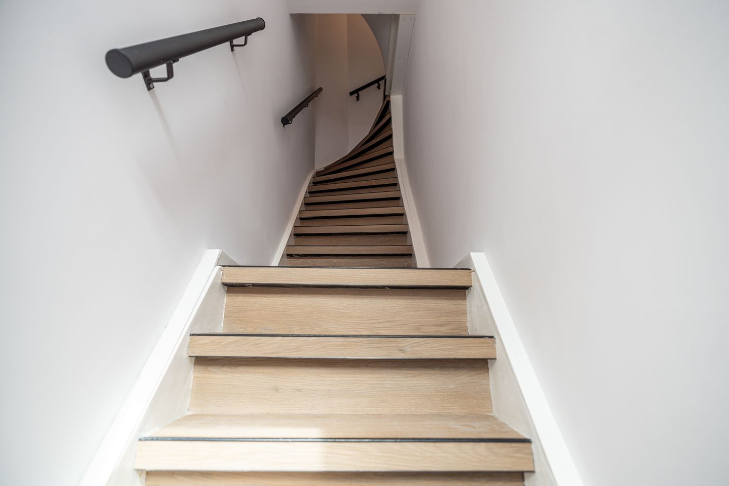 Photo 25 of Poelgeeststraat 6-B