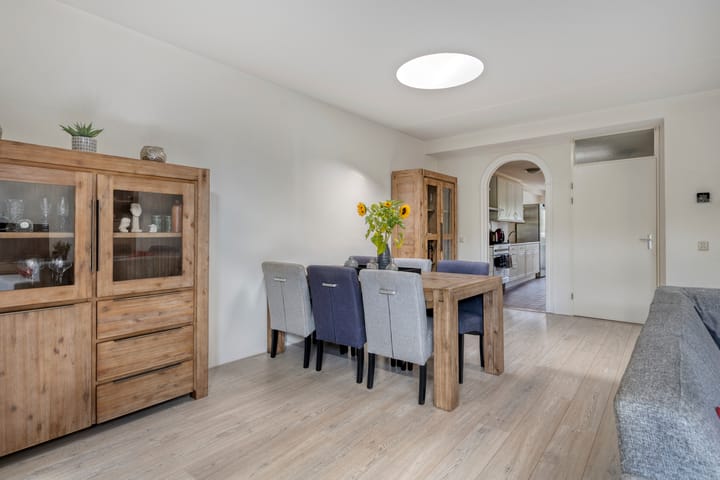 Tussenwoning te koop: Maria Kleine-Gartmanstraat 108, Spijkenisse