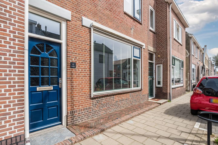 Tussenwoning te koop: Jan Tooropstraat 52, Katwijk (Zh)