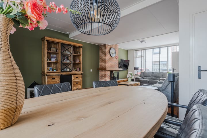 Tussenwoning te koop: Jan Tooropstraat 52, Katwijk (Zh)