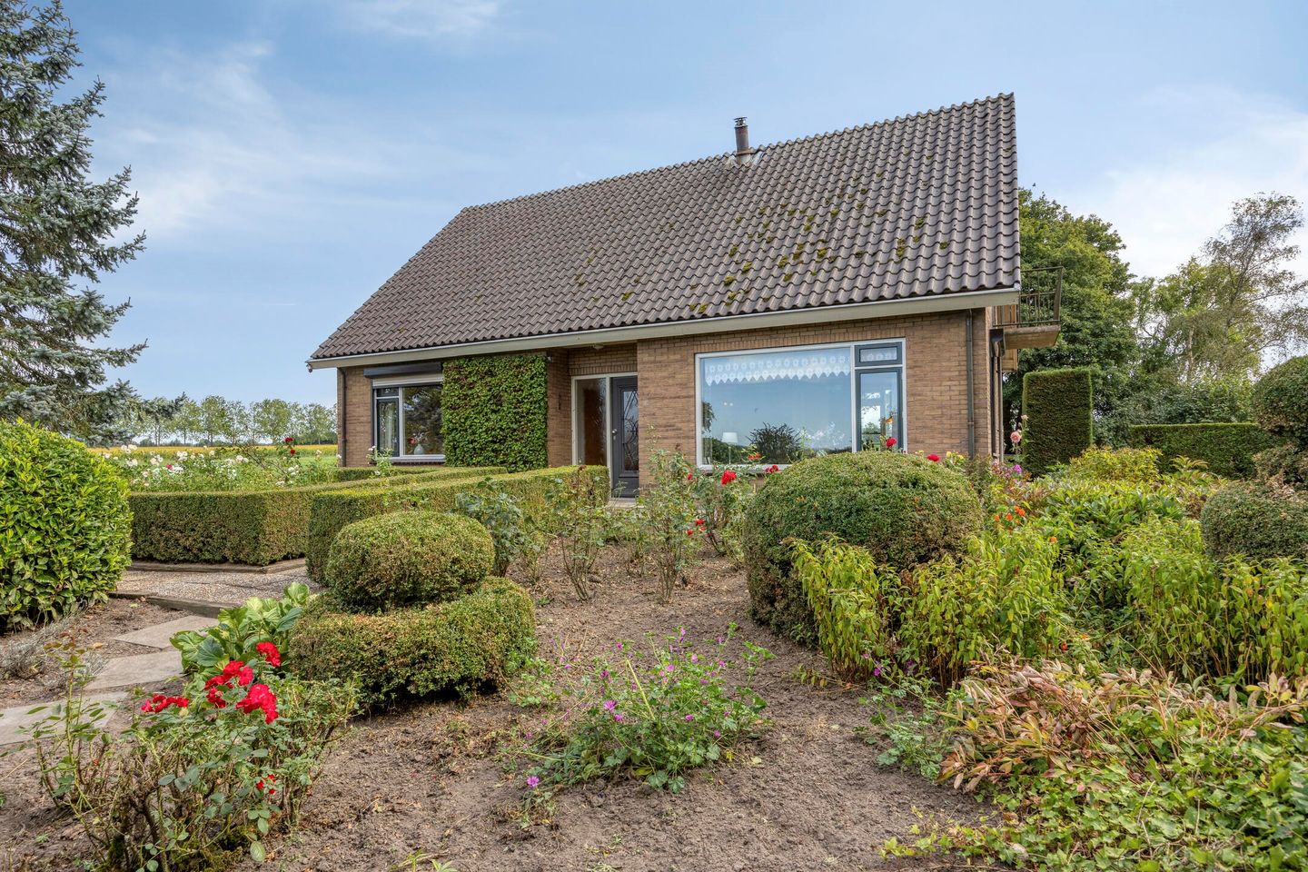 Bekijk foto 1 van Provincialeweg 47
