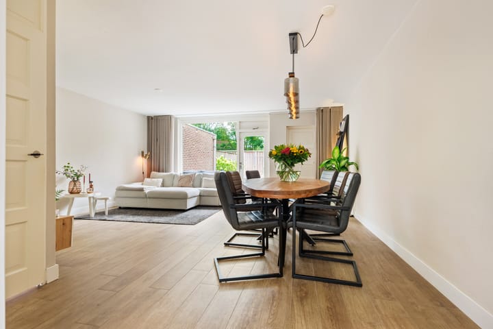 Tussenwoning te koop: Karperborch 21, Rosmalen