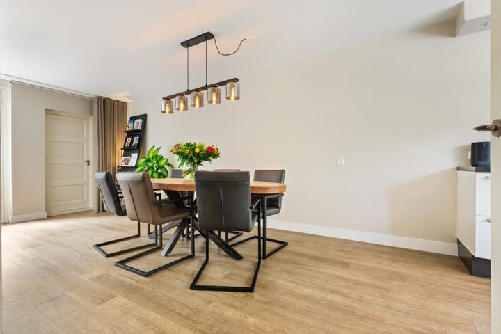 Tussenwoning te koop: Karperborch 21, Rosmalen