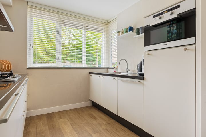 Tussenwoning te koop: Karperborch 21, Rosmalen