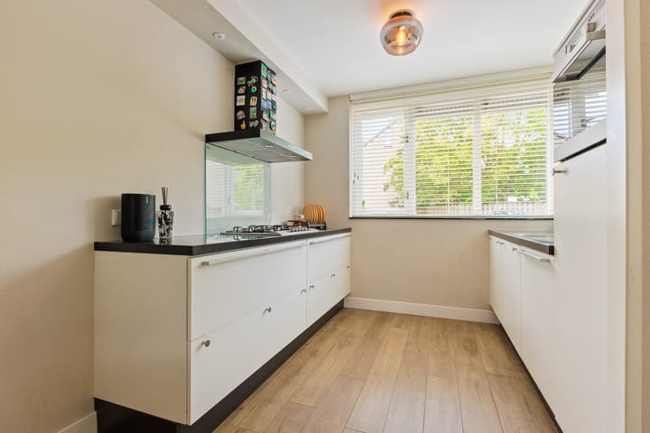 Tussenwoning te koop: Karperborch 21, Rosmalen