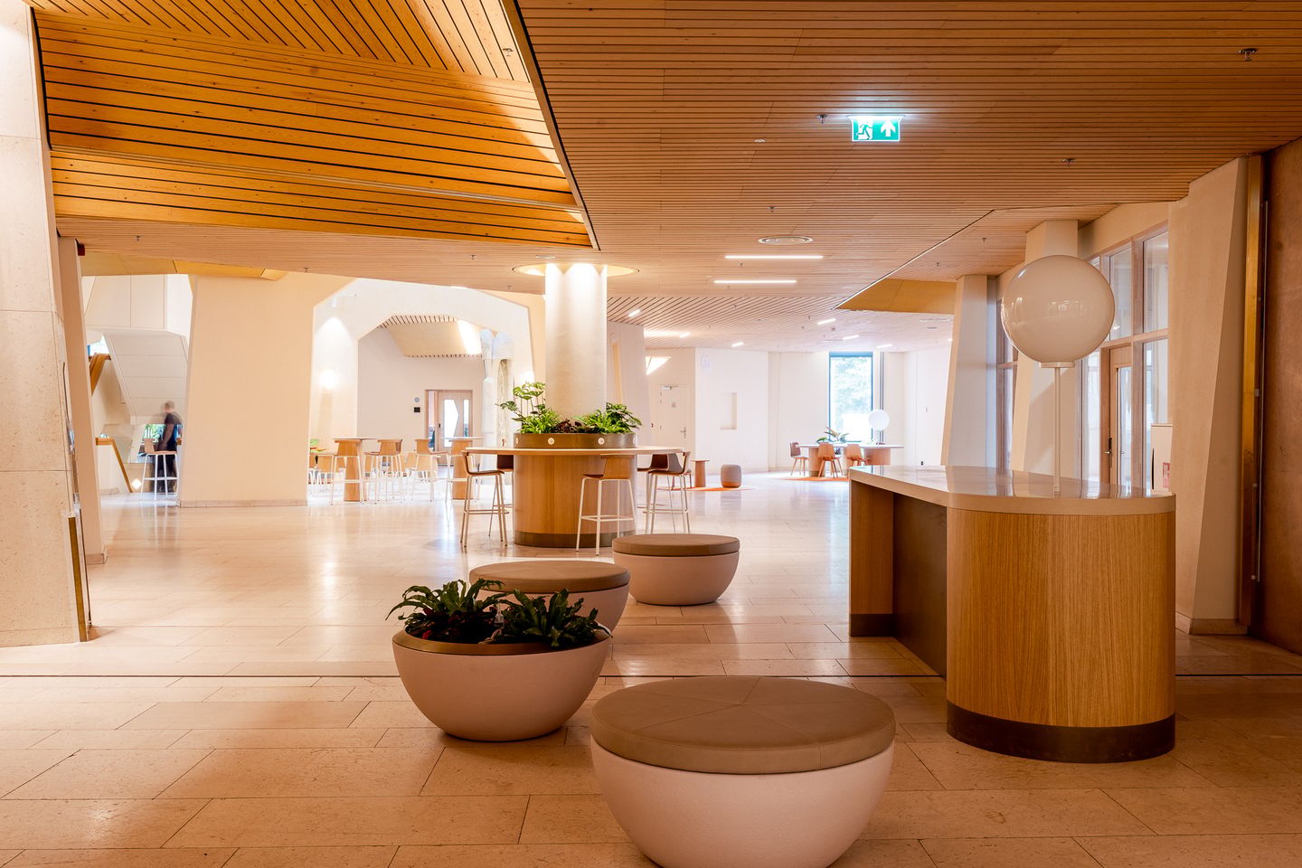 Bekijk foto 4 van Bijlmerplein 888-B1