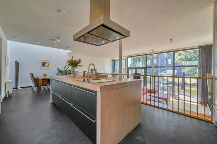 Foto 4 van Laaxumstraat 52
