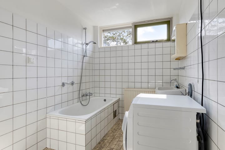 Hoekwoning te koop: van Goghlaan 1, Scherpenzeel (Ge)