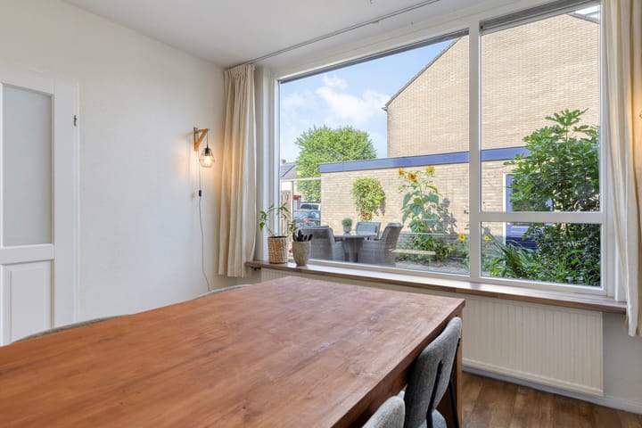Hoekwoning te koop: van Goghlaan 1, Scherpenzeel (Ge)